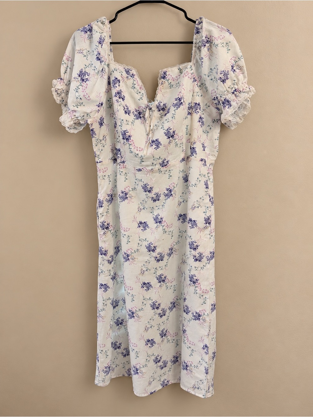 Flutter Sleeve Floral Midi Dress in White and Lavender